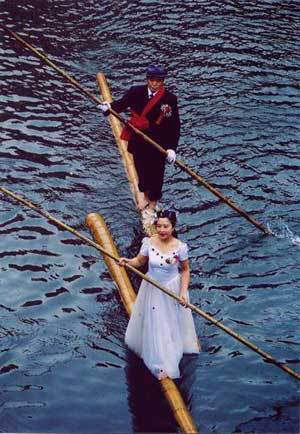 New Sport, Single Bamboo Cane Water Race: Cool Chinese Sport!