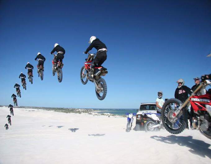 Great Burst-Mode Photography: Ice Skating, Diving, Skateboarding, Biking, Paragliding, Skiing