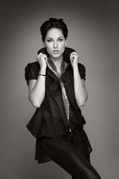 Barbara Mori: Maxi Girl - Photoshoot. Barbara Mori is a Mexican actress and model, who makes her debut in Bollywood with movie Kites