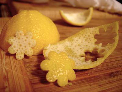 Image Dimension: 400x300 :: 25 Health Benefits of Lemons: Fight against infection, increases good cholesterol, anti-carcinogenic, more... 25 Health Benefits of Lemons: Fight against infection, increases good cholesterol, anti-carcinogenic, more...