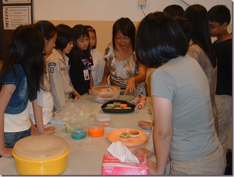 JC MD 02 - Mother Ai Cheng showing the way JC MD 02 - Mother Ai Cheng showing the way