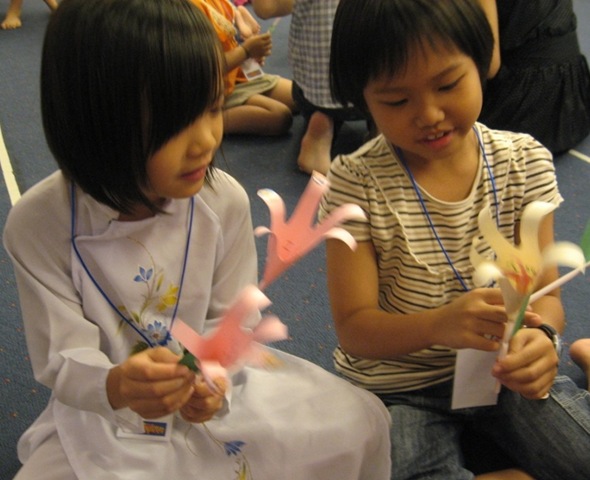 [YXMD032girlswaflowereach5.jpg]