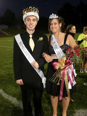 Sam Abens is Knoxville's 2009 Homecoming Queen with King Jay Galeazzi.