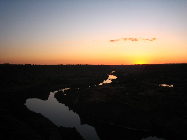 [IMG_98831.jpg]