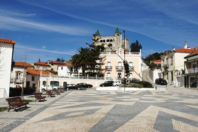 [Porto de Mós - Praça da república 2[4].jpg]