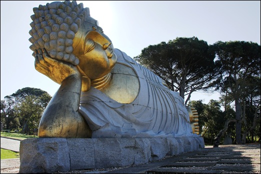 Buddha Eden - buddha deitado 2