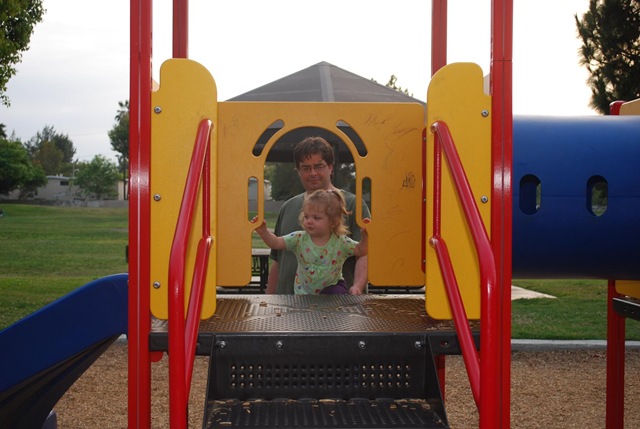 [05-28 Keelie and Daddy A[2].jpg]