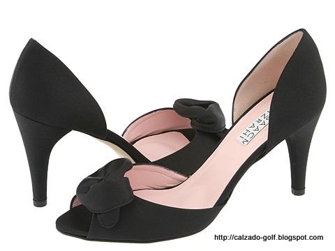 Shoe footwear:shoe-838894