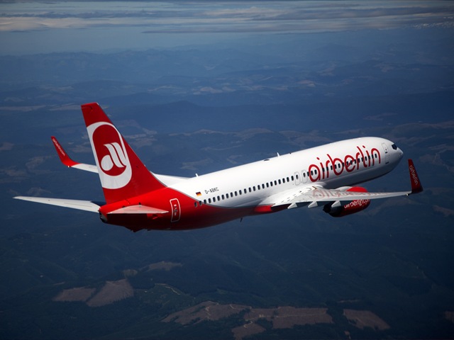 [airberlin_boeing_737_800_e3.jpg]
