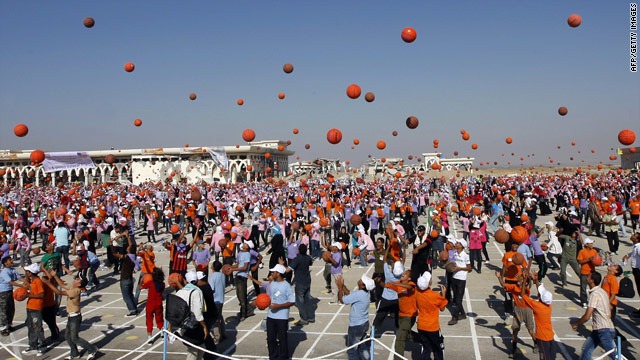 [t1larg.gazabball.gi[5].jpg]
