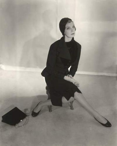 Reboux hat, Pauline de Rothschild, 1950.jpg