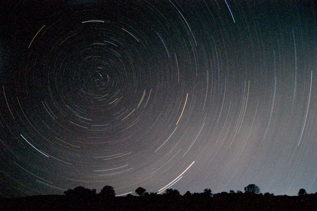 [Night time star trails - Western Australia - Australia.jpg]