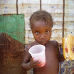 giving hotdogs in Munoz Batey (55).jpg