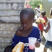 giving hotdogs in Munoz Batey (63).jpg