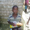 giving hotdogs in Munoz Batey (64).jpg
