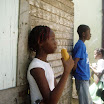 giving hotdogs in Munoz Batey (88).jpg