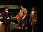 Max and Leo negotiate with Franz