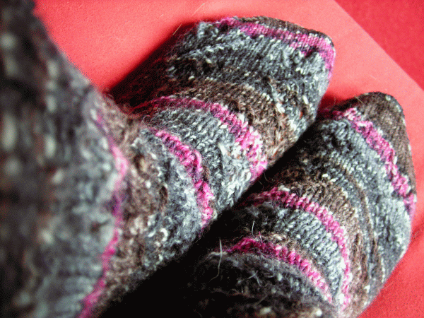 [socken 20 03[8].gif]