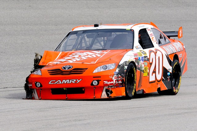 [2010 Atlanta1 NSCS Joey Logano accident[5].jpg]
