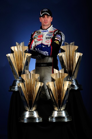 [2009 NSCS Jimmie Johnson championship four trophies[4].jpg]