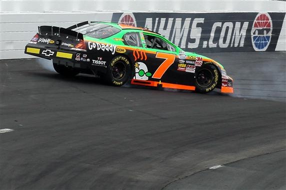 [2010 NHMS June NNS race Danica Patrick left side[3].jpg]