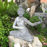 077 Sept 2006 Bangkok, Thailand Wat Po.JPG