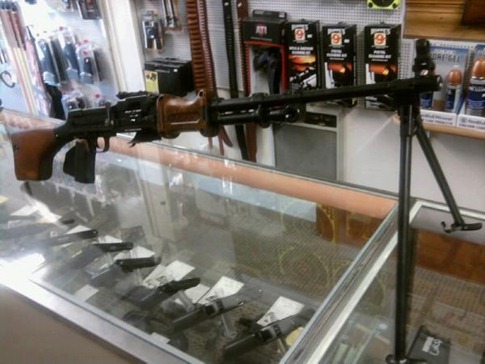 [loja de armas (4)[3].jpg]