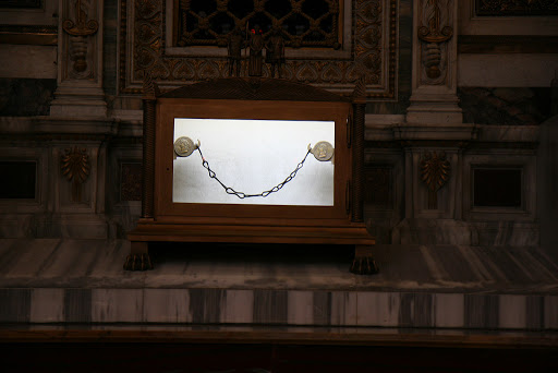 St Paul's chains