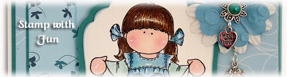 hanglar-blue-girl-1a hanglar-blue-girl-1a