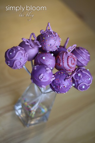 [cakepopdisplay3.jpg]