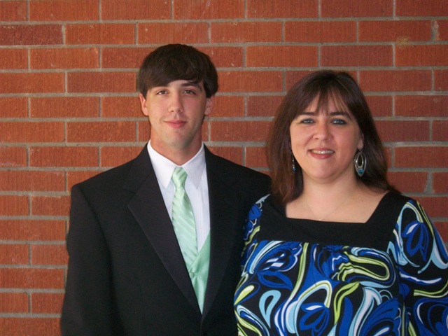 [Jr. Sr. Prom 2010003[2].jpg]