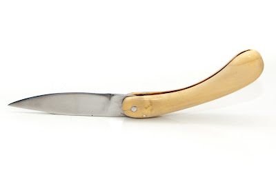 Couteau fermant