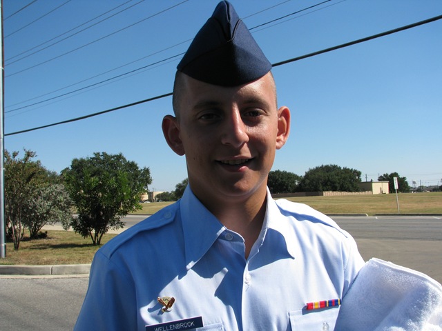 [air force2 337[2].jpg]