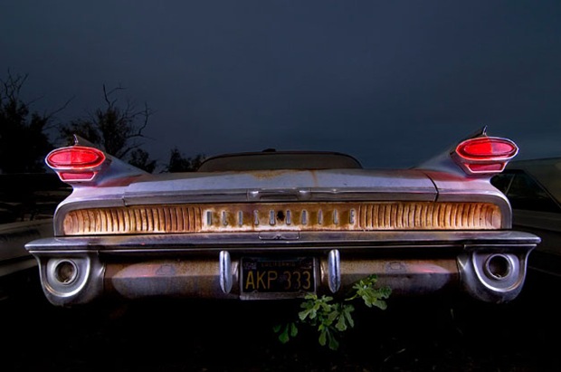 Abandoned-vehicle -and-night-photography Abandoned-vehicle -and-night-photography