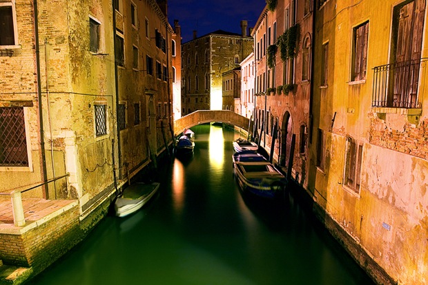 Hdr-night-and-architecture-photography-of-Venice