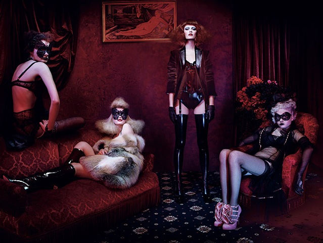 [8Gothichighfashionphotography3.jpg]