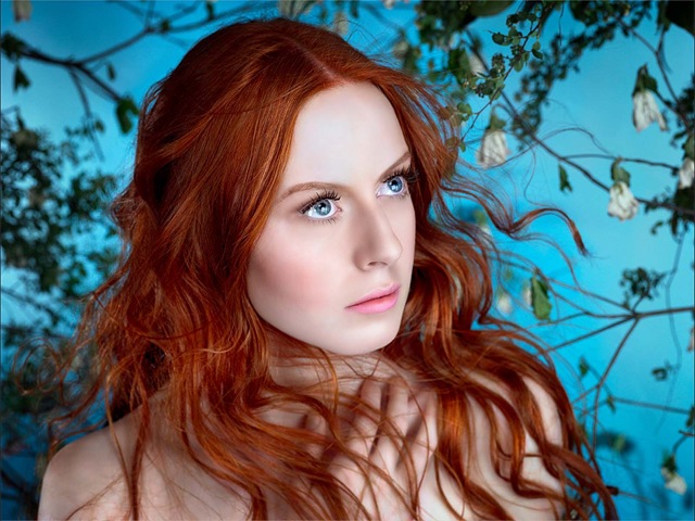 [7-Red-hair-woman[3].jpg]