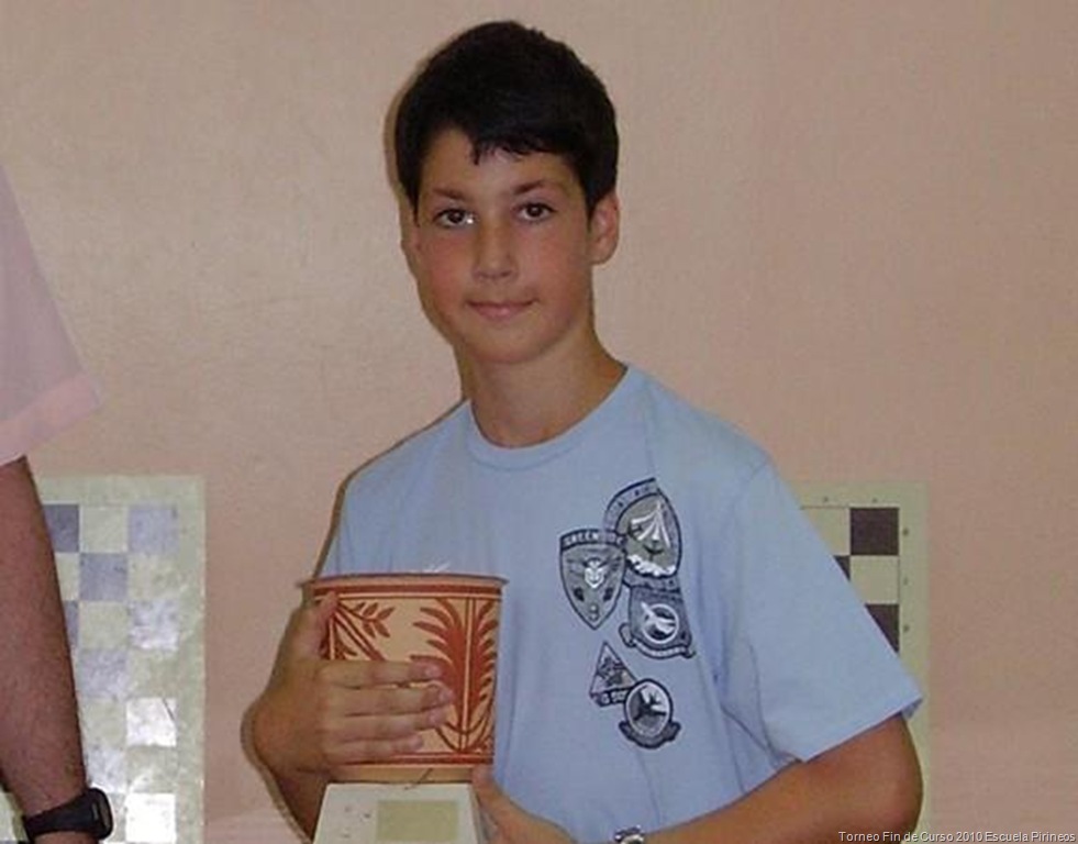[Torneo Fin de Curso 2010 Escuela Pirineos 2[11].jpg]