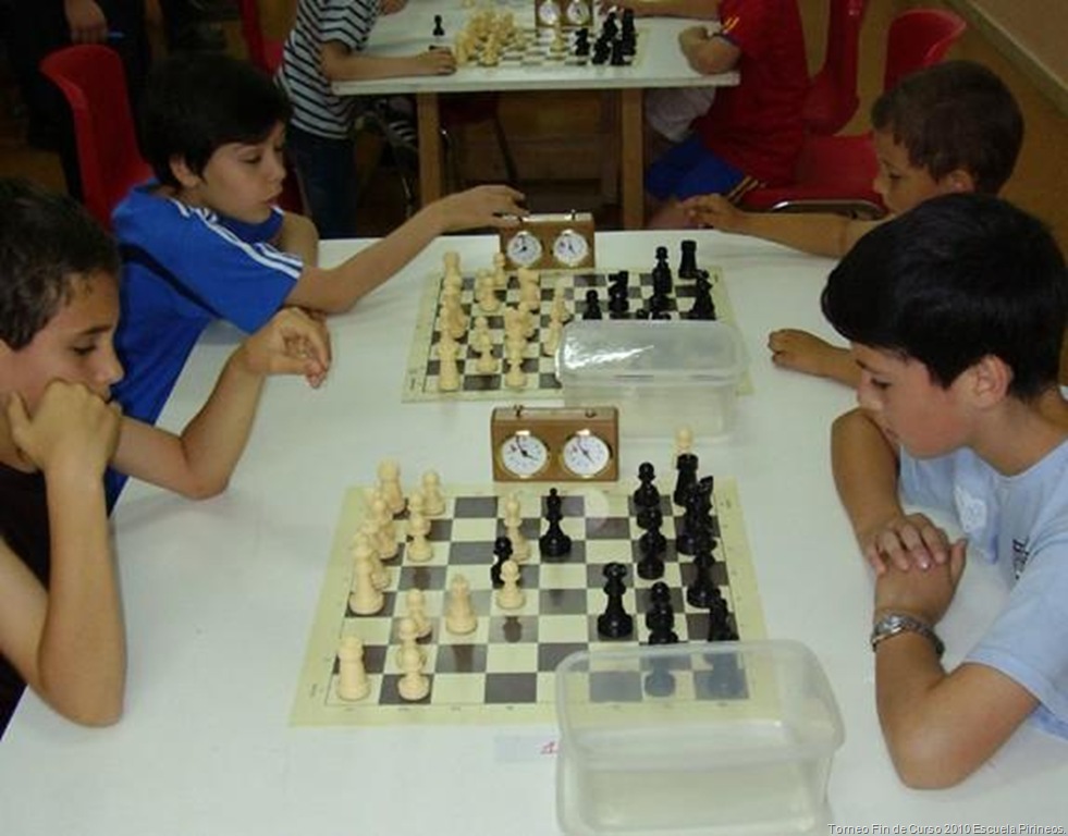 [Torneo Fin de Curso 2010 Escuela Pirineos 3[12].jpg]