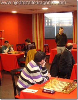 Rubén Cajo actuando como árbitro durante la inauguración del pasado Torneo Internacional “Hotel Alfindén”