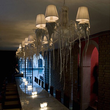 dzn_Palazzina-Grassi-by-Philippe-Starck-51