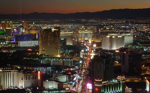 [las_vegas_strip_483x300[3].jpg]