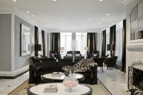 [lobby2[10].jpg]