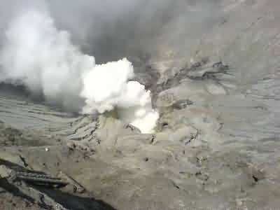 bromo crater