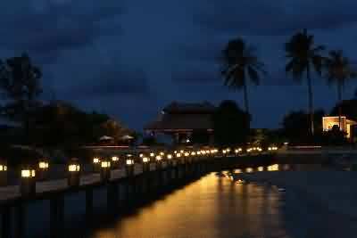 parai tenggiri beach at night