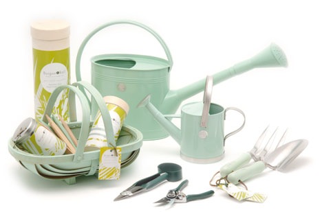 [greentools.burgonandball[1].jpg]