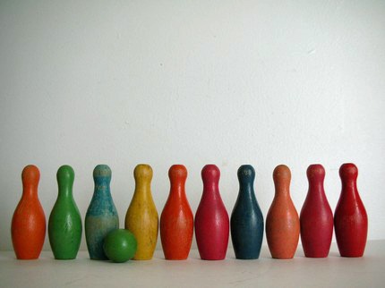 [ColorWoodenBowlingPins.sweetshorn.etsy[36].jpg]