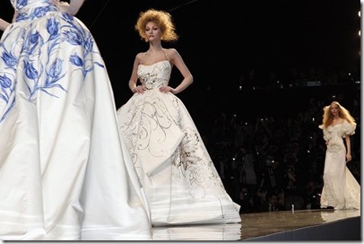 DiorCoutureSpr09.catwalk.fashionologie