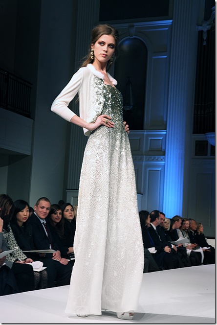 SilverSparkleDress.delaRenta.PreFl10.elle