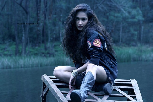 [jiahkhan855.jpg]